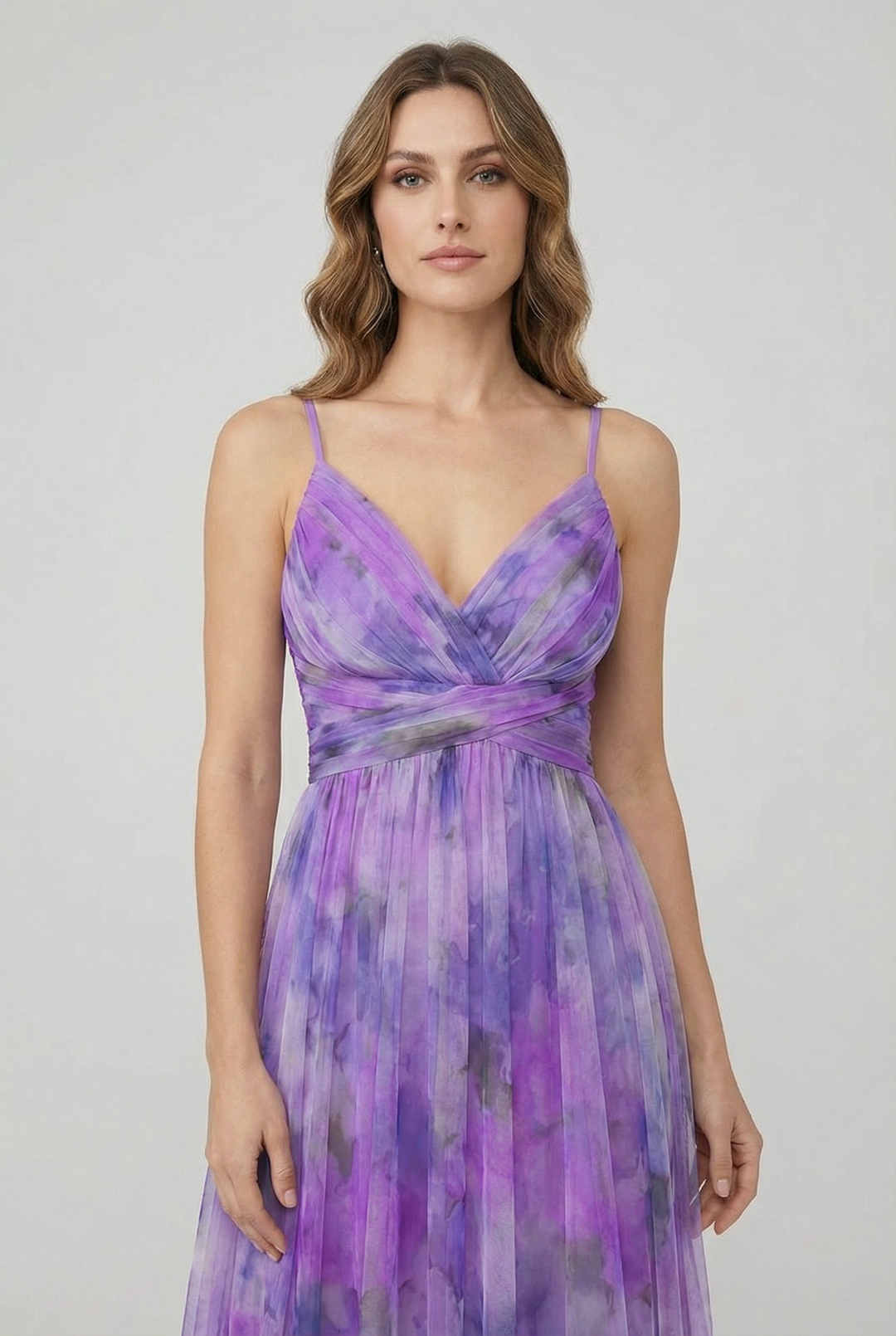 Shop our women's floral chiffon maxi dress for a sophisticated party look.
