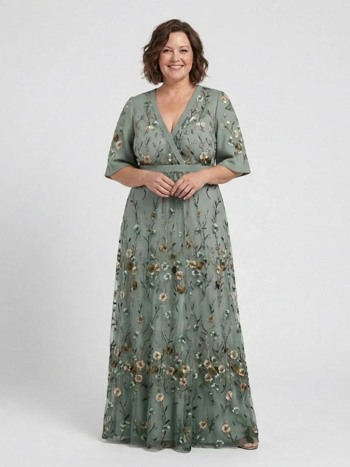Versatile women's floral maxi dress with elegant embroidery for summer and wedding occasions.
