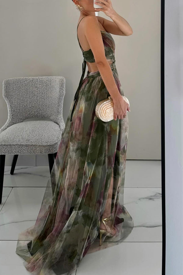 Chic women's floral maxi evening dress, a sleeveless long party gown with an elegant V-neck for summer occasions.