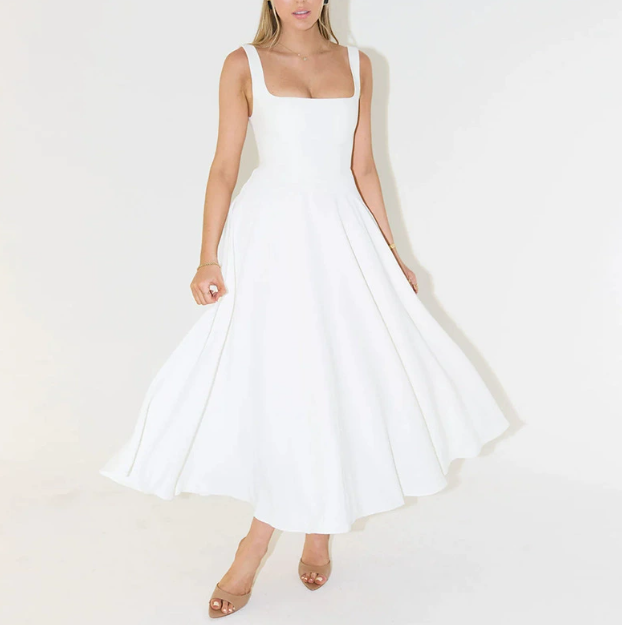 Stylish women's midi dress with vibrant floral print. Elegant occasion wear, versatile for parties & casual.