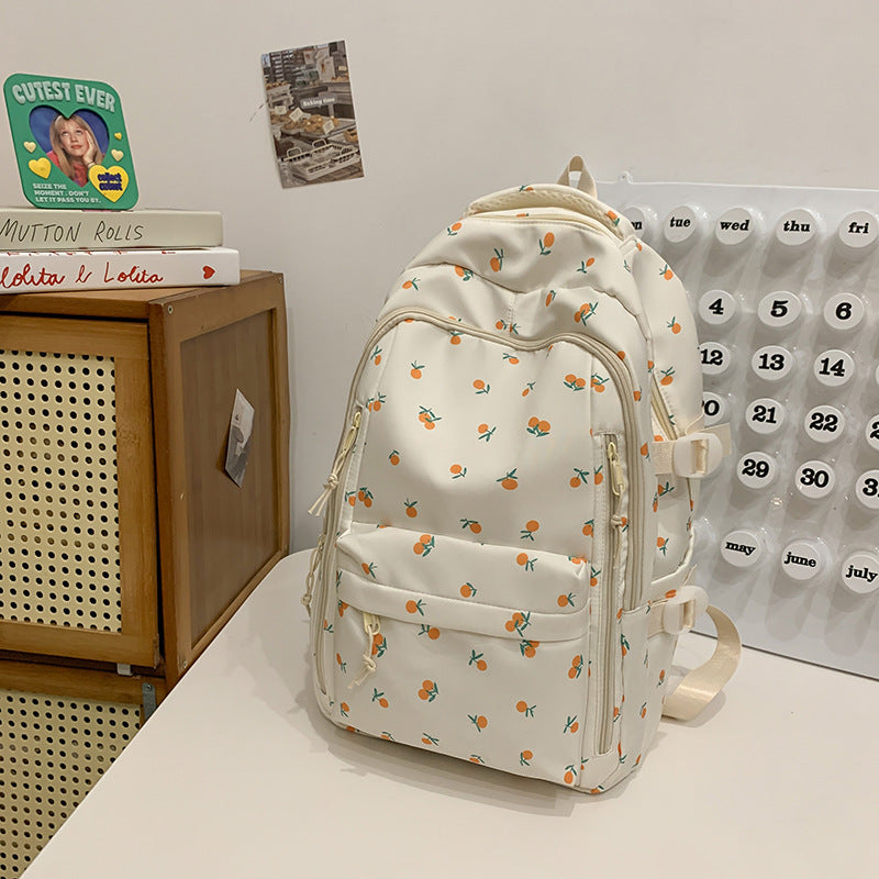 Elegant women's floral print backpack for everyday, school, or travel. Stylish and practical.