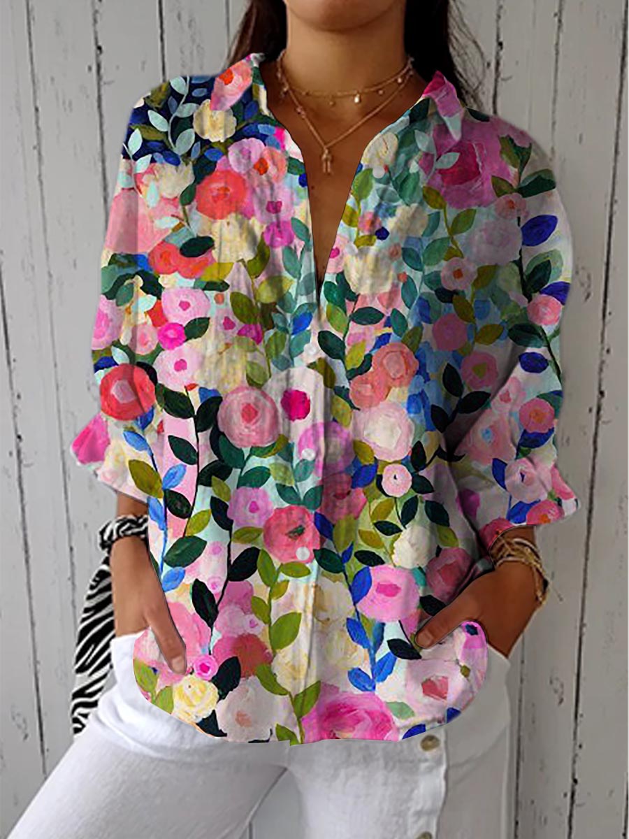Elegant women's floral print blouse, perfect for spring/summer, offering comfortable & versatile style.