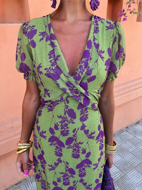 Versatile women's V-neck floral maxi dress with short sleeves, ideal for casual or elegant spring/summer style.