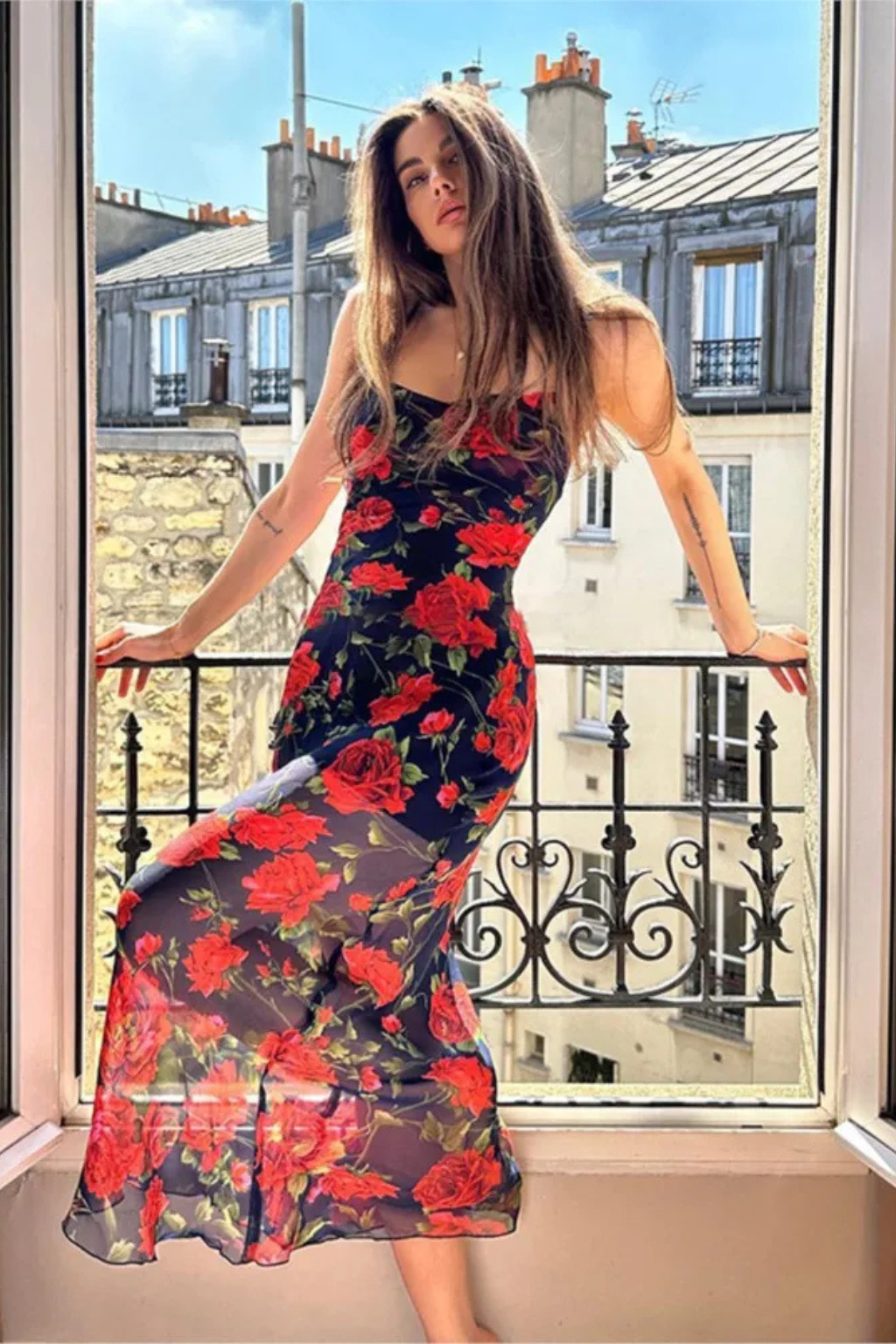Chic women's floral maxi dress with spaghetti straps, a stunning choice for summer parties and special occasions.