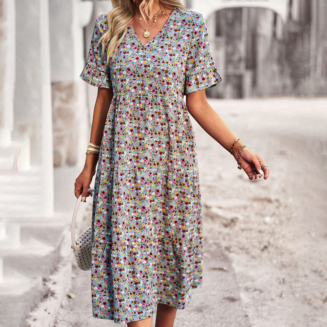Beautiful floral print midi dress for women, chic and comfortable. Ideal for summer, spring, vacation, or casual wear.