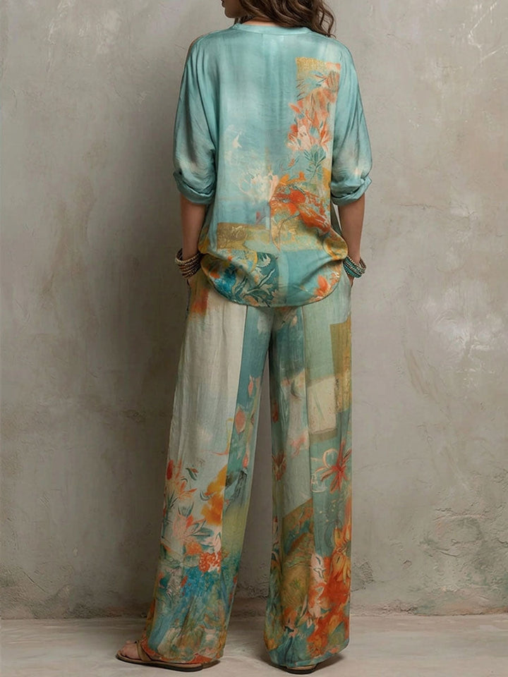 Versatile women's wide-leg two-piece set with a beautiful floral print. Ideal for summer and resort wear.