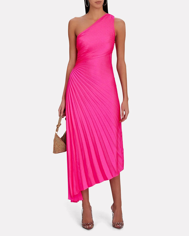 Flowy women's summer maxi dress, comfortable and elegant for spring or everyday wear.
