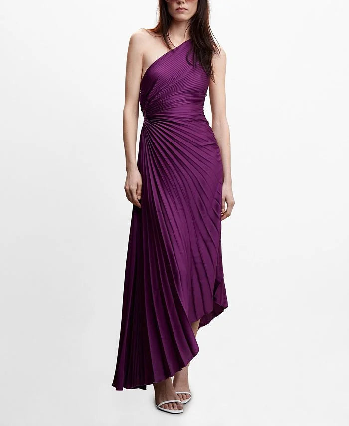 Comfortable women's flowy maxi dress, a versatile long dress for spring, summer, or formal.