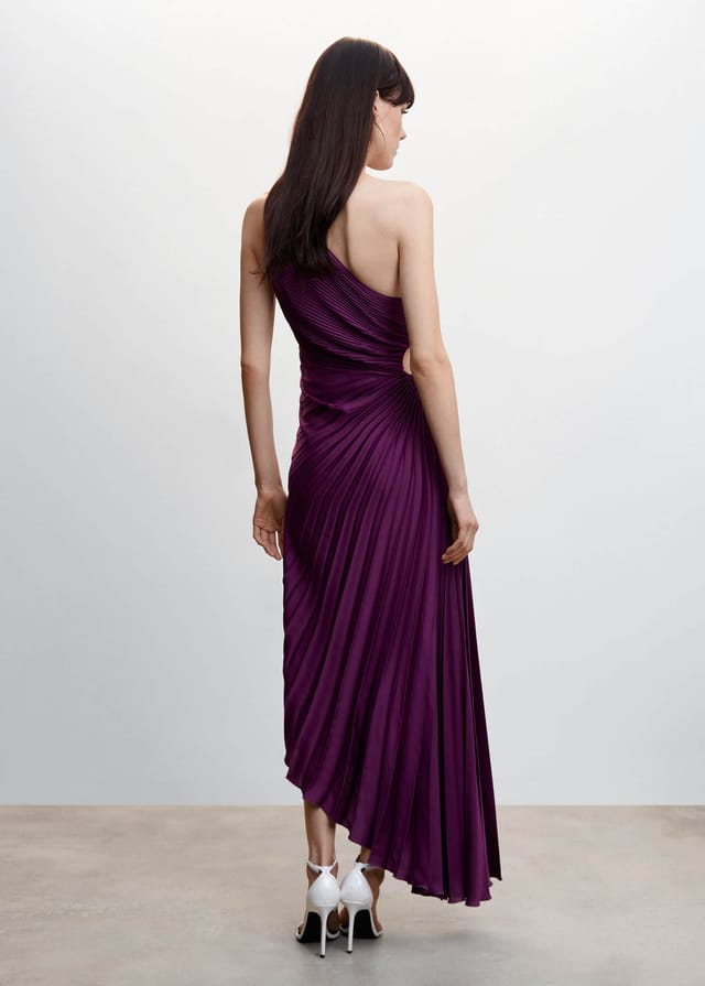 Women's timeless elegant flowy maxi dress, ideal for formal, party, or comfortable casual wear.
