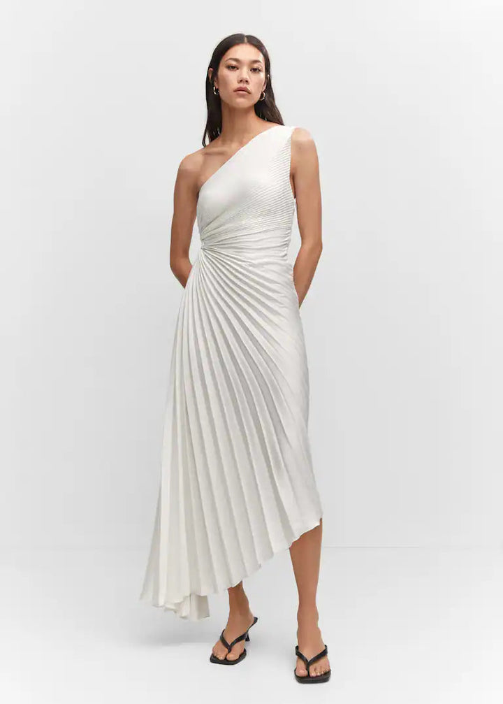 Beautiful women's casual flowy maxi dress, a comfortable and versatile long summer dress.