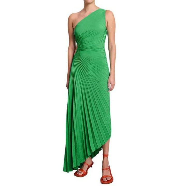 Casual chic women's flowy maxi dress, comfortable and versatile for summer and spring.