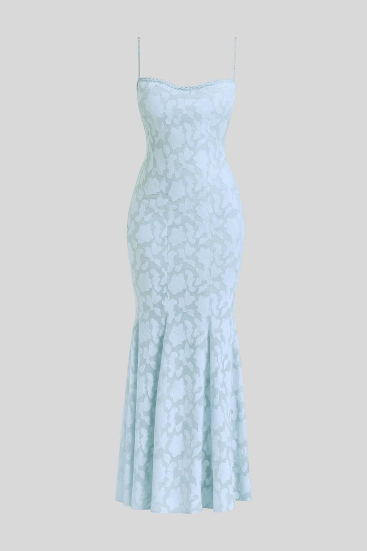 Stylish sleeveless long dress for women, featuring a beautiful flowing summer silhouette.