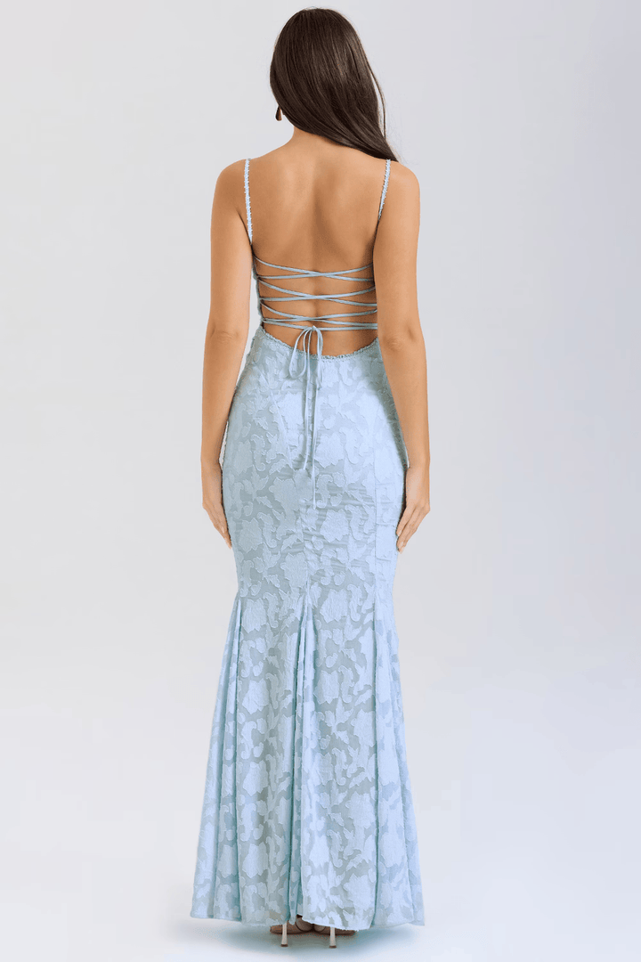 Chic women's long sleeveless dress, offering a graceful and relaxed summer style.