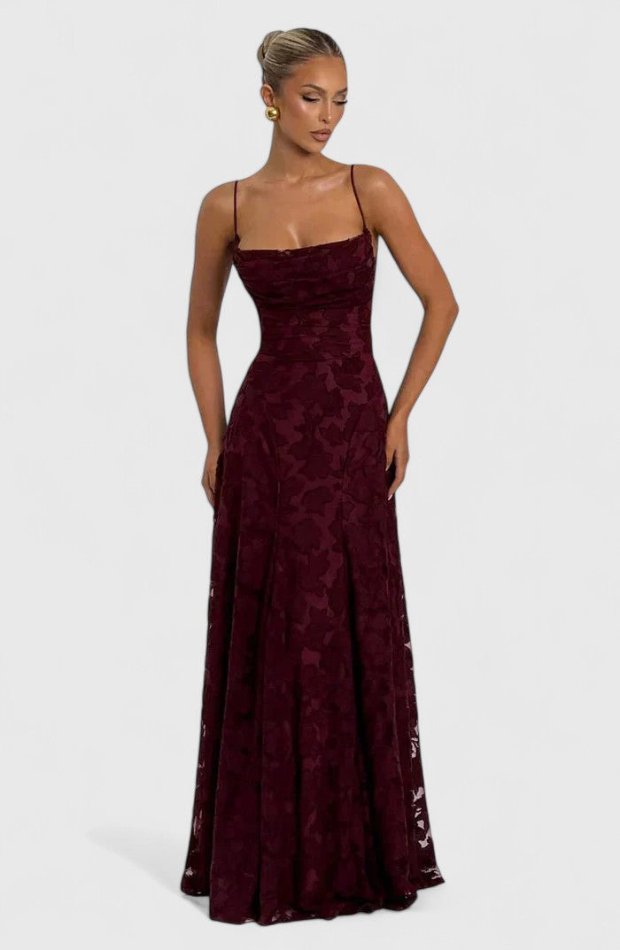 Flowy women's long dress, elegant and comfortable, perfect for summer special occasions or parties.