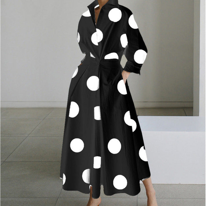 Flowy elegant women's wrap maxi dress with collar, a stylish and comfortable long dress.