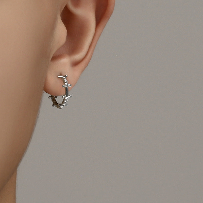 Chic gold & silver tone hoop earrings, a versatile fashion statement for women's daily wear jewelry.