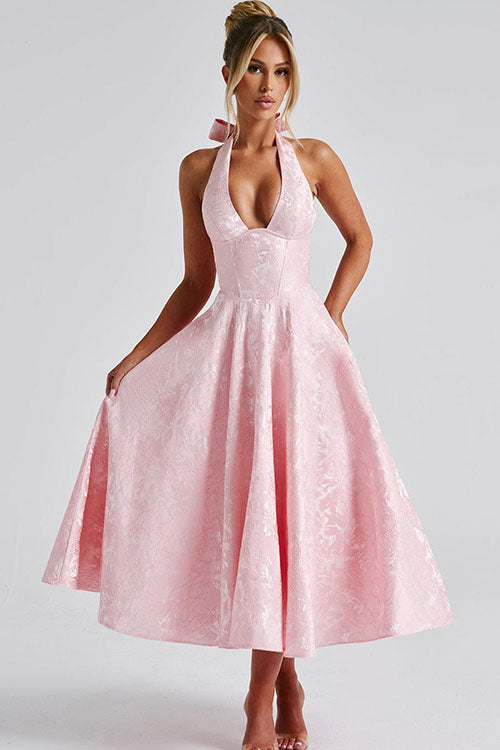 Sophisticated women's jacquard maxi dress, sleeveless, featuring a halter V-neck.
