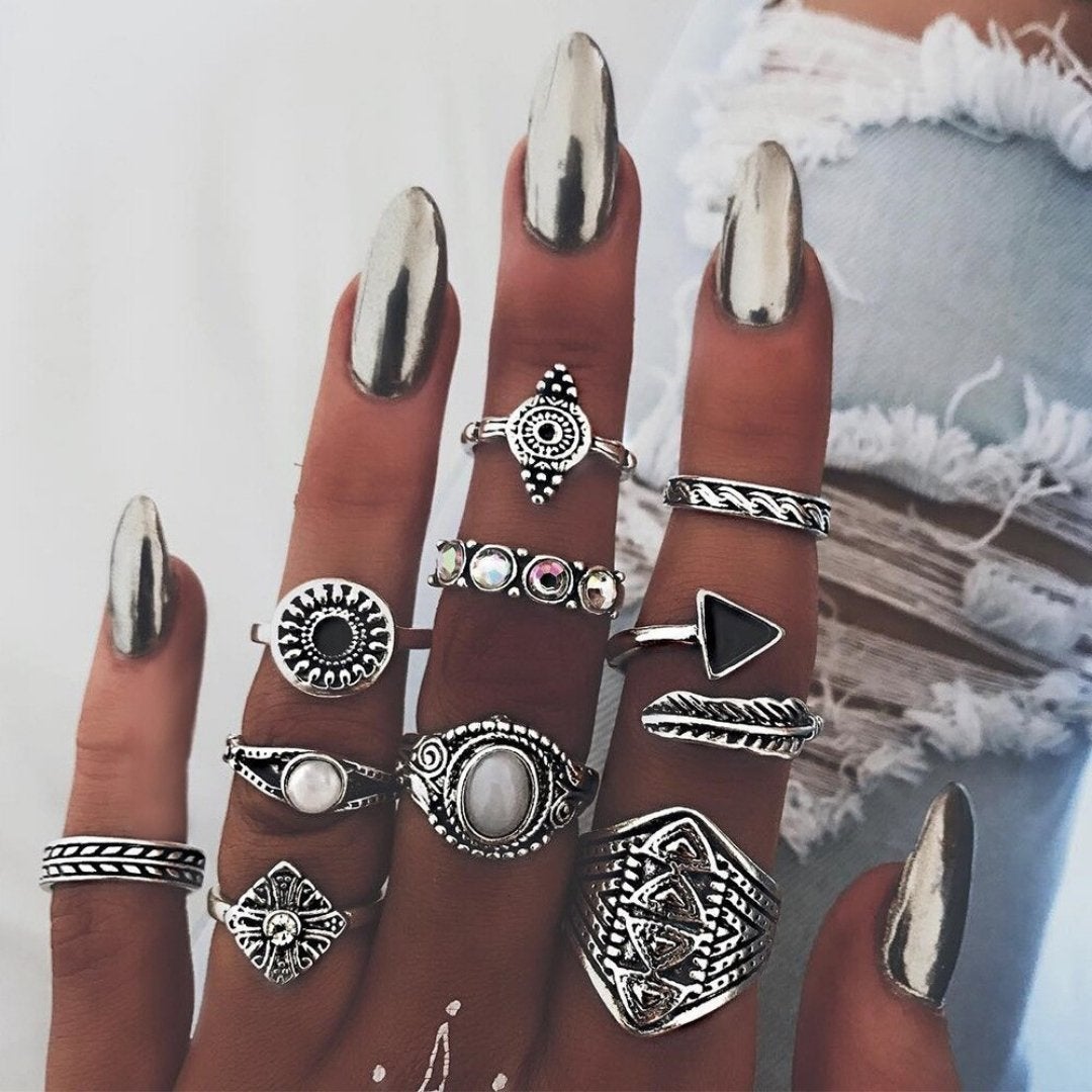 Modern elegant silver ring set for women, handmade stackable bands, contemporary unique design.
