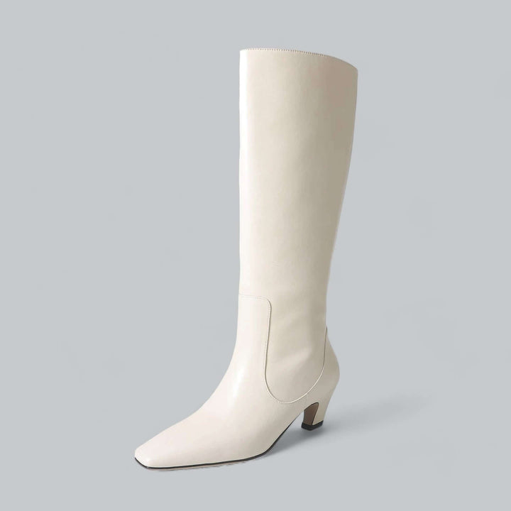 Versatile women's knee-high heel boots, offering comfortable wear and a stylish, classic look.