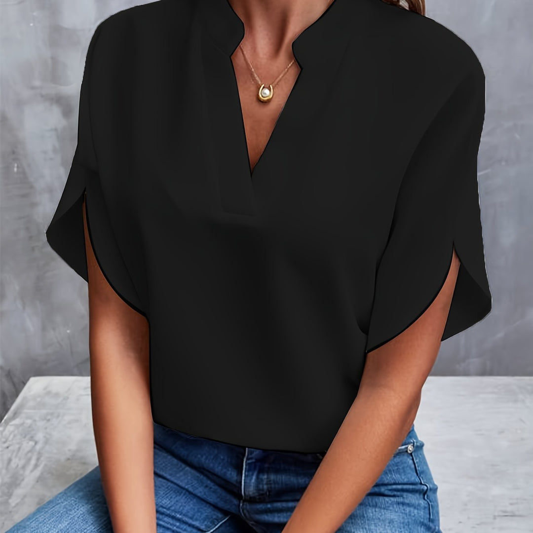 Sleeved women's blouse in a flattering cut, enhancing elegant fashion.