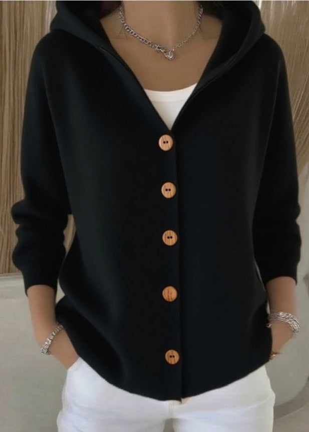 Lightweight & comfortable women's cardigan, a versatile and chic piece for everyday elegant fashion.