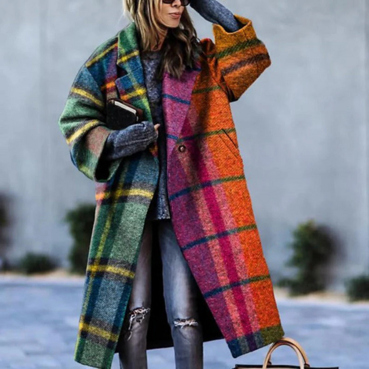 Elegant women's lightweight jacket, perfect for versatile all-season wear & chic office or casual outfits.