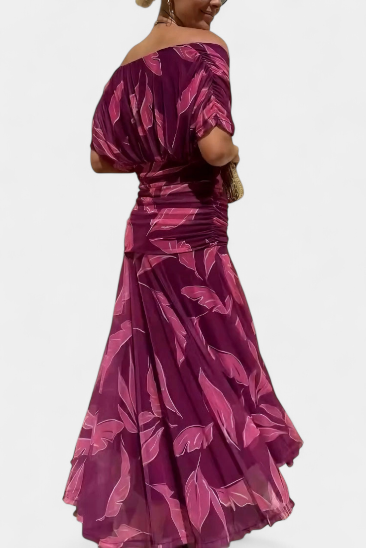 Flowing women's long floral maxi dress, an elegant and comfortable V-neck style for any occasion.