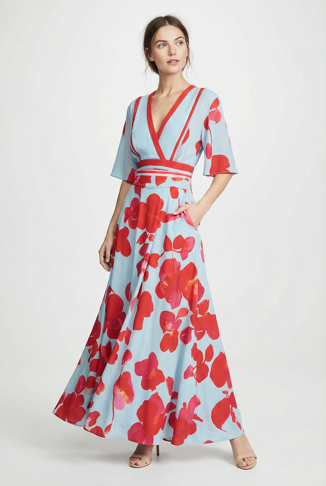 Timeless style women's maxi dress, featuring elegant long sleeves and a flattering silhouette.