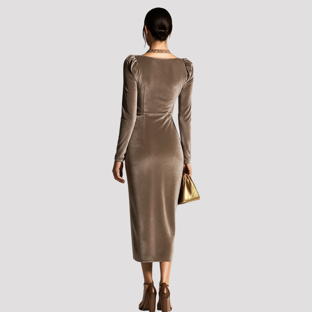 Chic women's ruched asymmetric midi dress, featuring elegant long sleeves and a beautiful draped design. Ideal for parties.