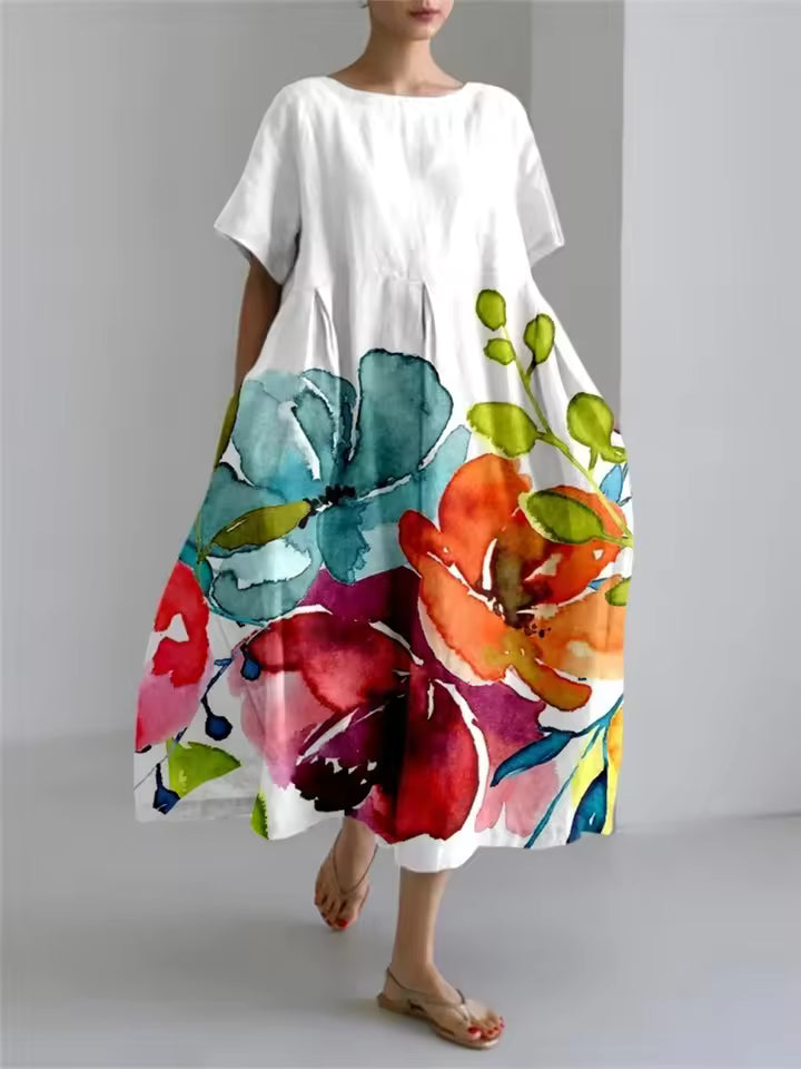 Versatile women's elegant dress, loose-fitting with a classic round neck, ideal for comfort.