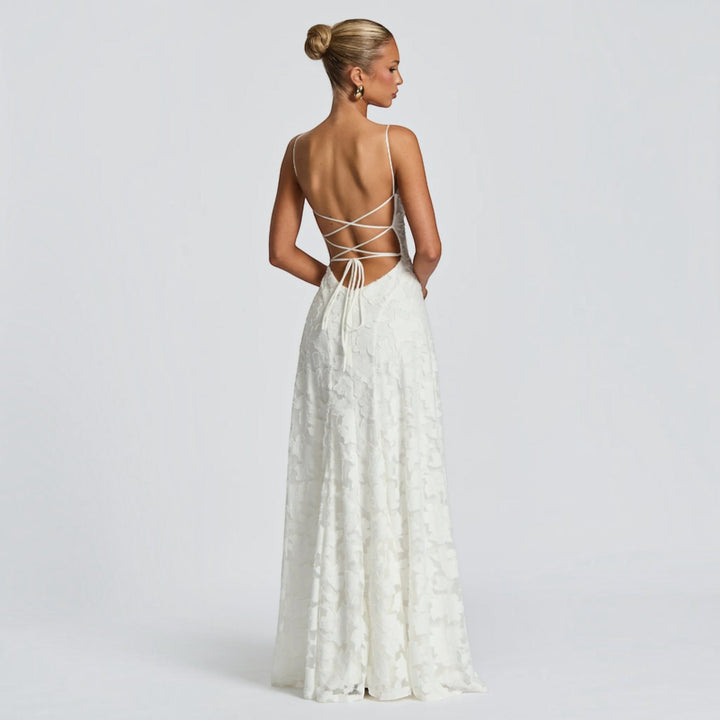 Chic women's formal maxi dress, suitable for bridesmaids, galas, and evening parties.