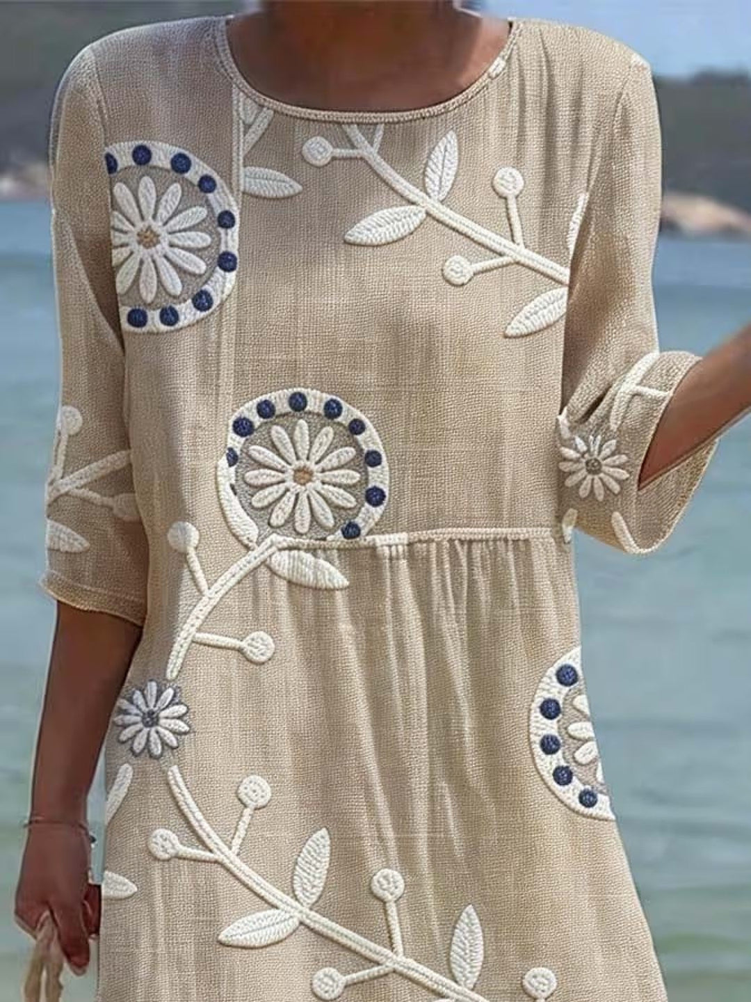 Comfortable women's mid-sleeve midi dress, an elegant and versatile choice for everyday or casual fashion.