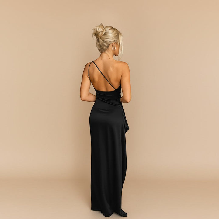 Stunning one shoulder gala dress featuring an elegant draped design & a chic high slit for special occasions.