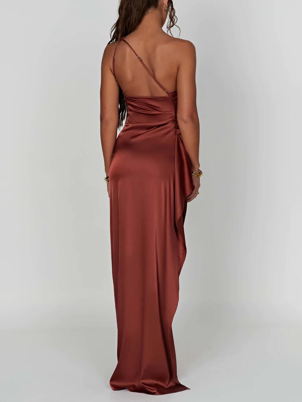 Sophisticated women's one-shoulder maxi gown with a stylish high slit for formal events.
