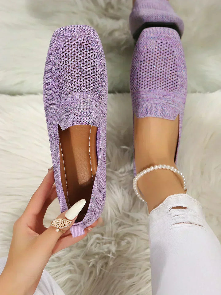 Stylish orthopaedic women's shoes, offering arch support & pain relief for everyday elegance.