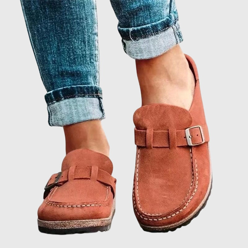 Elegant women's orthopedic clogs combining stylish design with ergonomic comfort, arch support, and slip resistance.