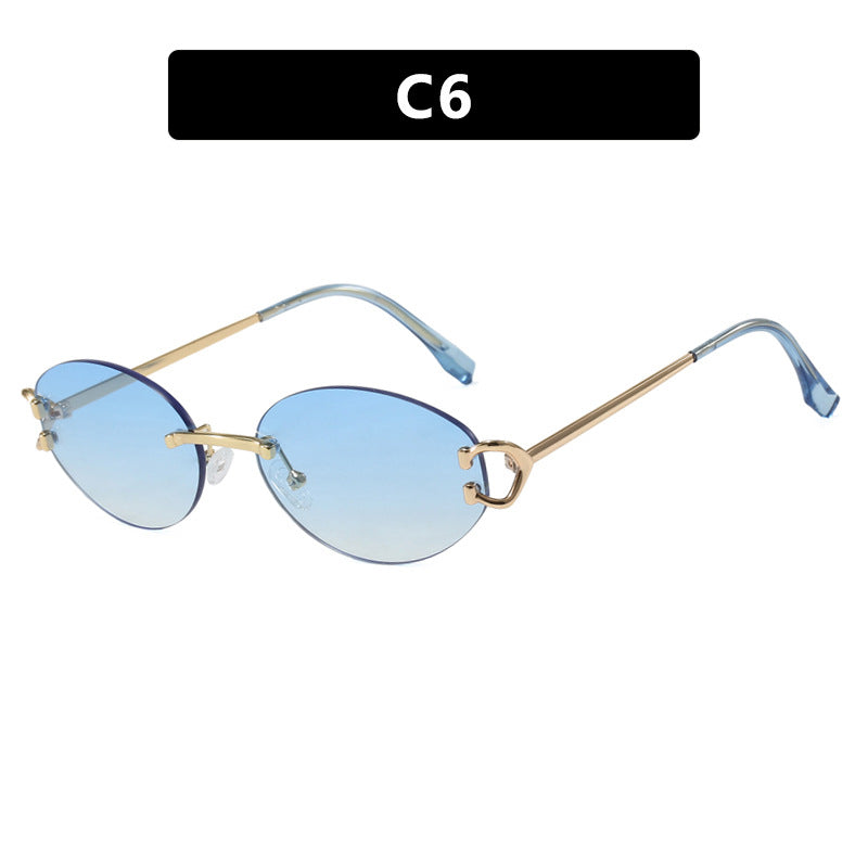 Stylish women's oval sunglasses, a must-have summer accessory for UV protection and elegant flair.