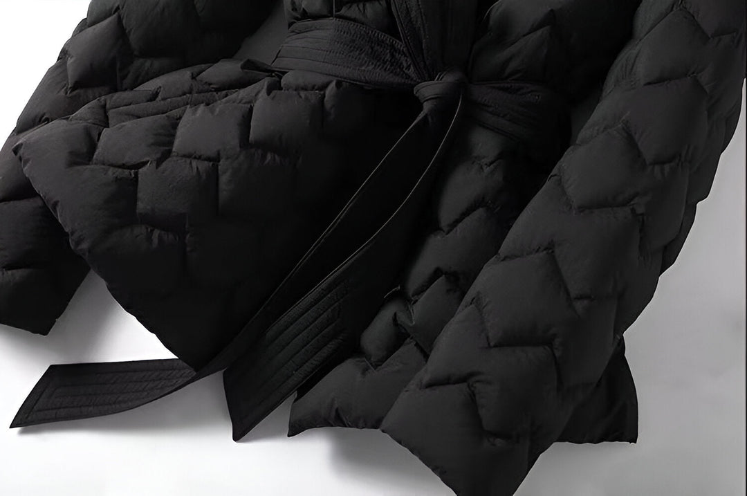 Premium women's padded jacket: warm, stylish, and elegant. Essential fall/winter outerwear in a chic caramel tone.
