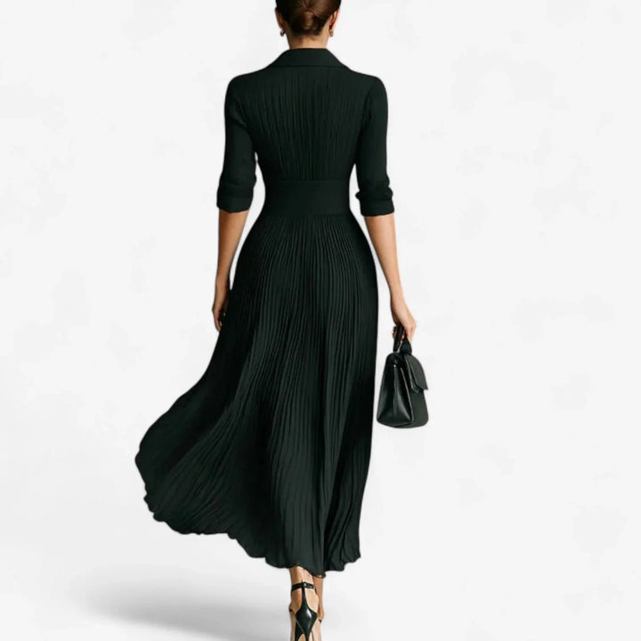 Sophisticated women's V-neck pleated maxi dress with a chic fitted waist. Ideal long dress for special events.