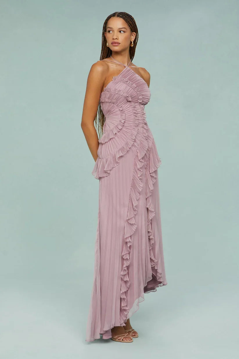 Women's elegant ruffled and pleated maxi dress, ideal for summer evening parties.
