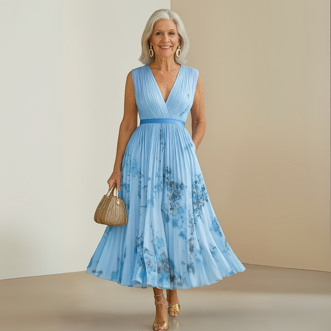 Versatile elegant V-neck pleated sleeveless maxi dress for women, ideal for casual summer or party.