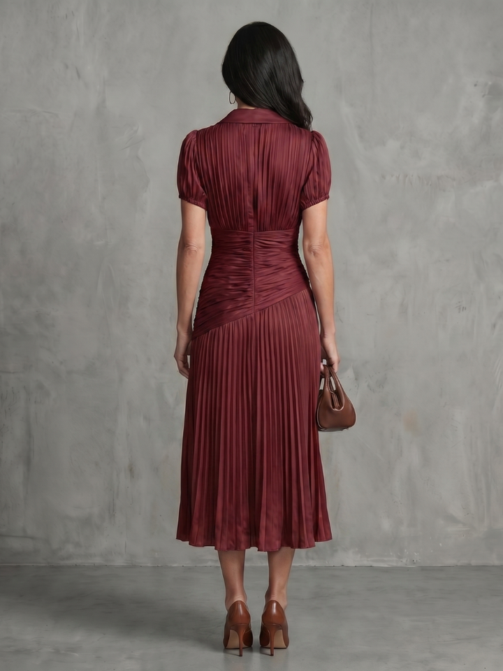 Chic women's everyday dress: pleated midi, short-sleeved, striped, and collared.