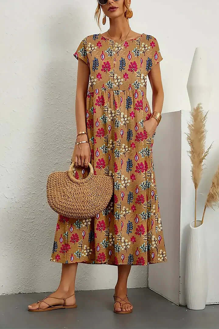 Elegant women's printed summer dress, perfect for chic casual or party wear. Flowy, stylish fashion.