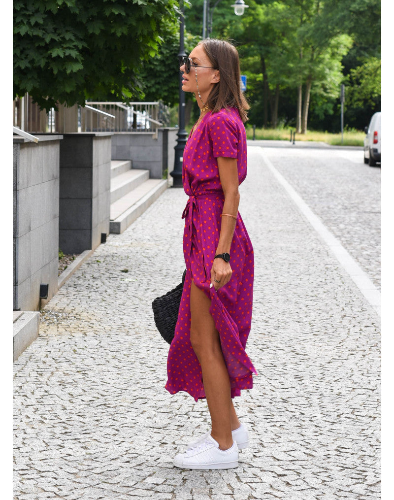 Versatile women's V-neck printed wrap dress with short sleeves and an adjustable tie waist, perfect for spring casual.