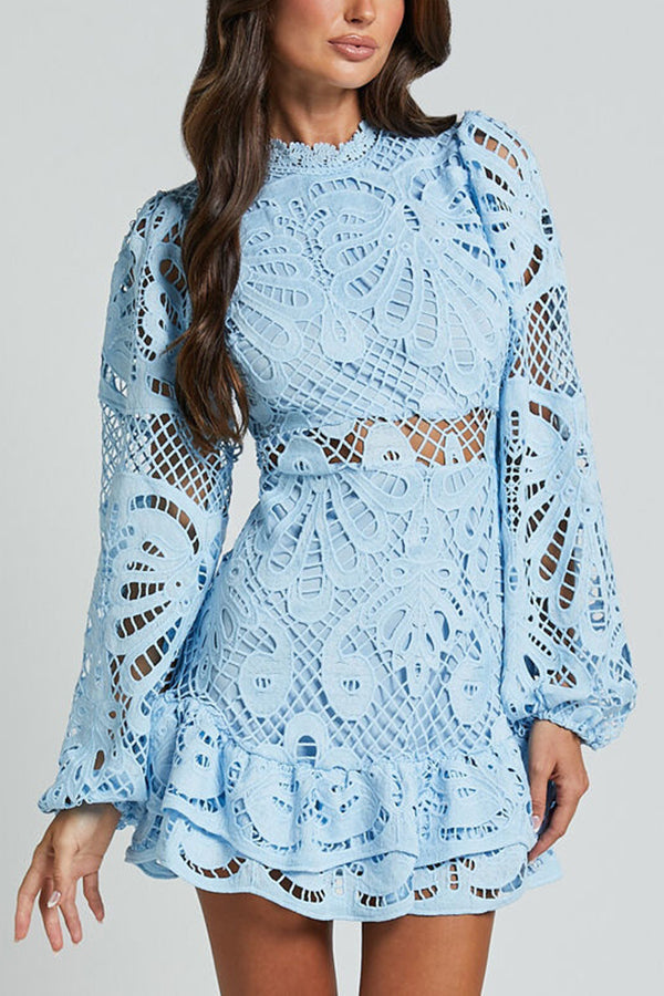 Sophisticated women's puff sleeve midi dress, an elegant garment suitable for office wear or special occasions.