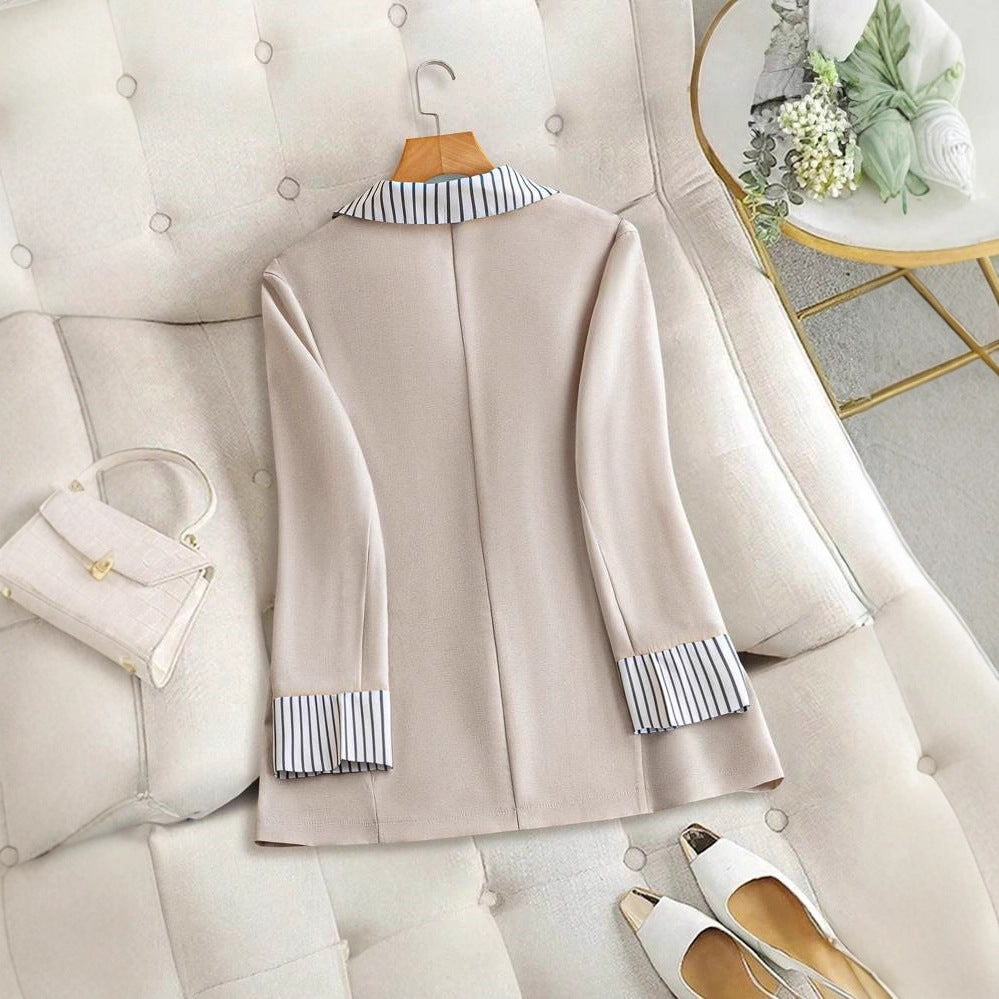 Stylish women's workwear blazer jacket. Relaxed fit design offering comfort and professional elegance.
