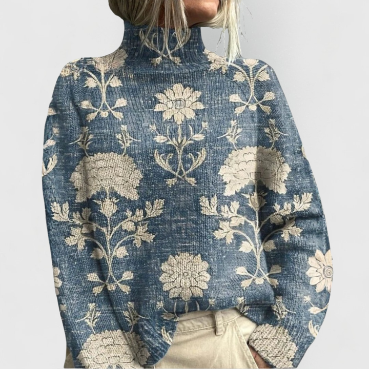 Elegant women's roll neck jumper in a cozy knit. Perfect stylish long sleeve pullover for winter fashion.