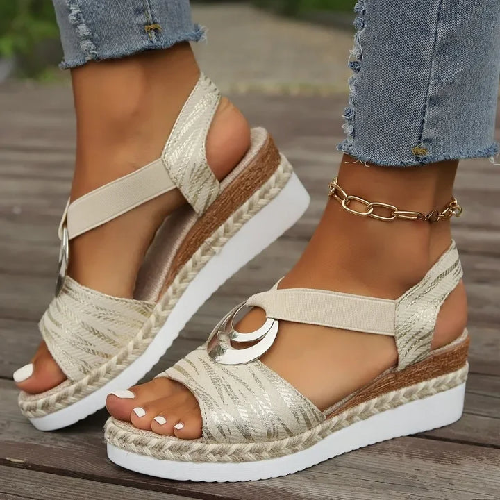 Comfortable Rosa orthopaedic sandals for women in black, designed for foot health, arch support & versatile casual wear.