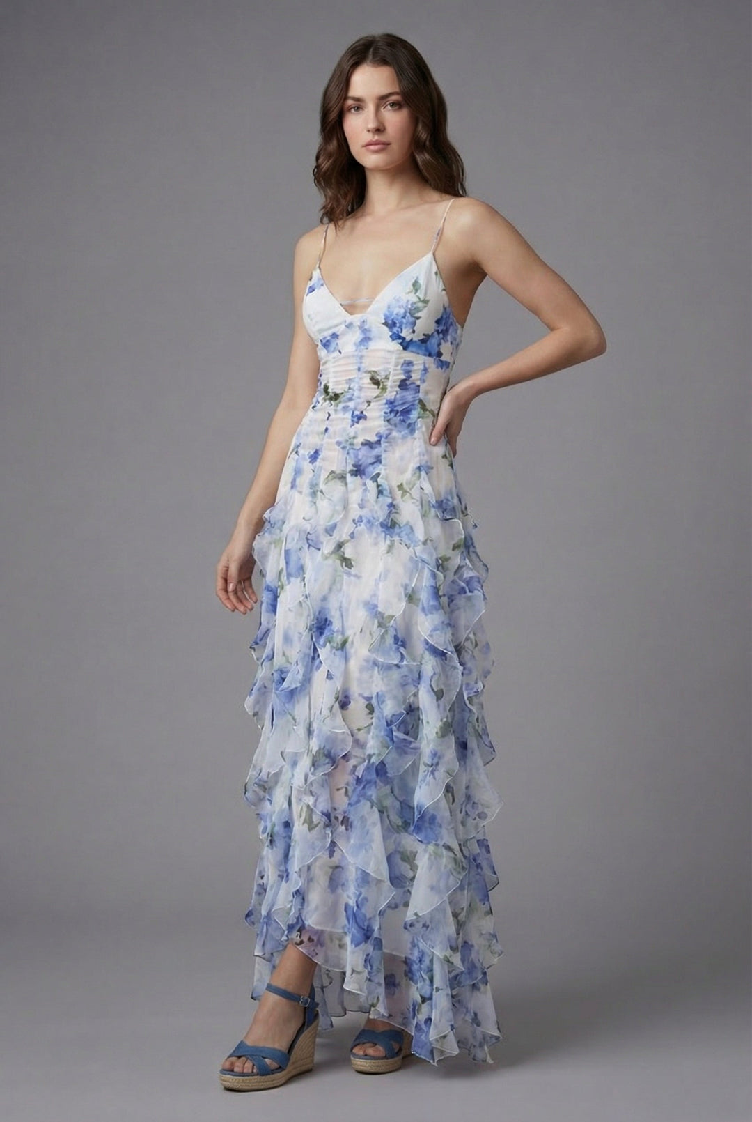 Stylish ruffled floral maxi dress, ideal for holidays and elegant occasions