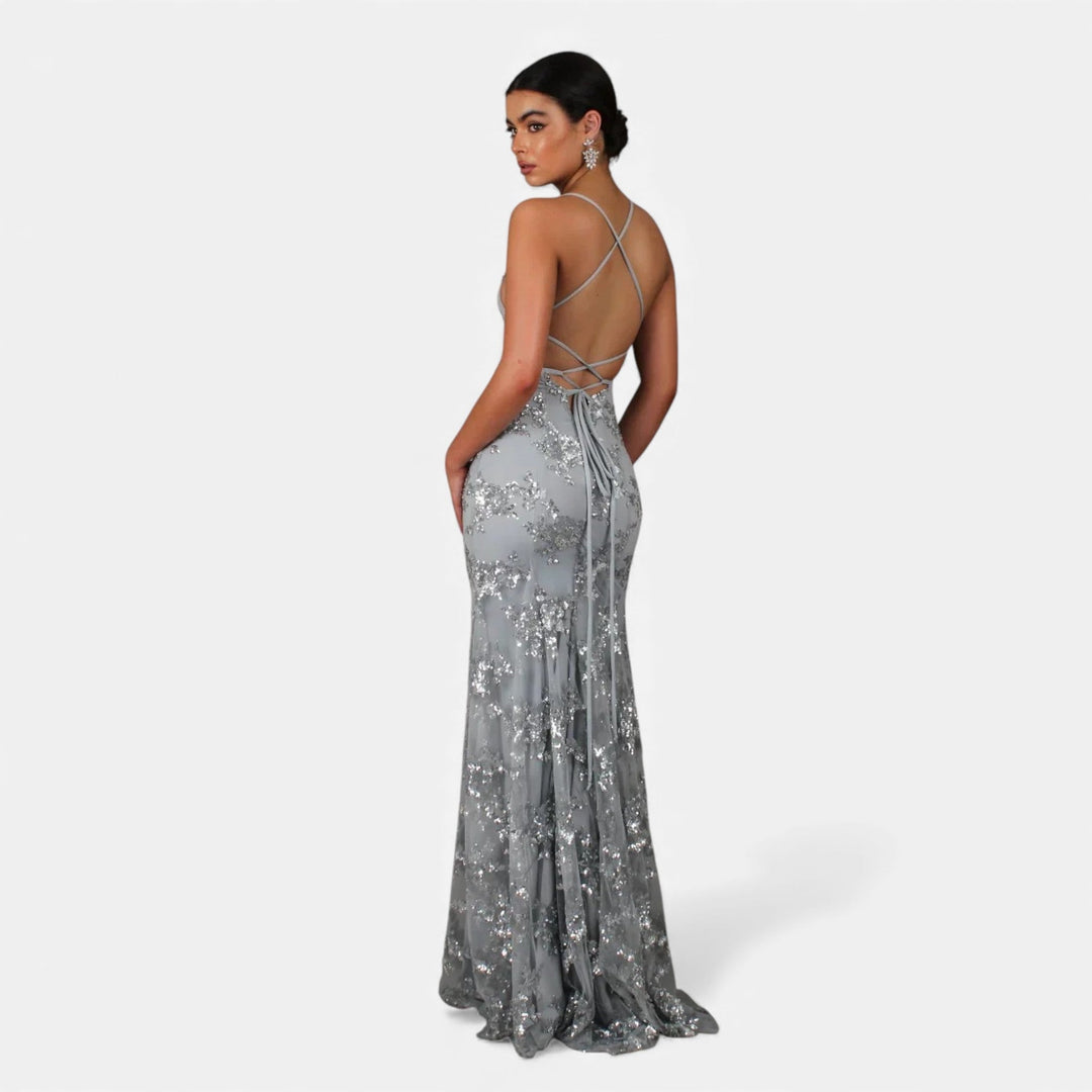 Stylish women's sequin maxi dress, a luxurious evening gown for formal events & celebrations.